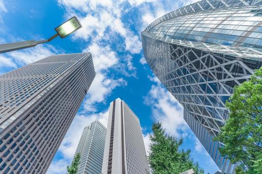 西新宿の高層ビル群と青空 西新宿,コクーンタワー,高層ビルの写真素材