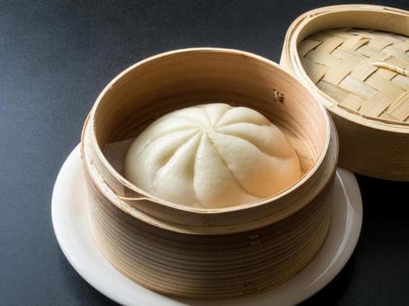 蒸籠の豚まん 肉まん,豚まん,中華まんの写真素材