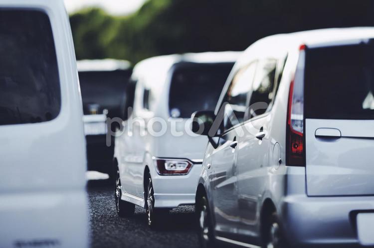 日本の道路を走る車 交通イメージ 交通,車,道路の写真素材