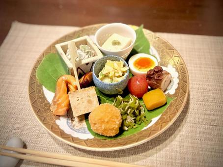 美味しそうなおばんざいの盛り合わせ 美味しそうなおばんざいの盛り合わせ 食べ物,食事,料理の写真素材