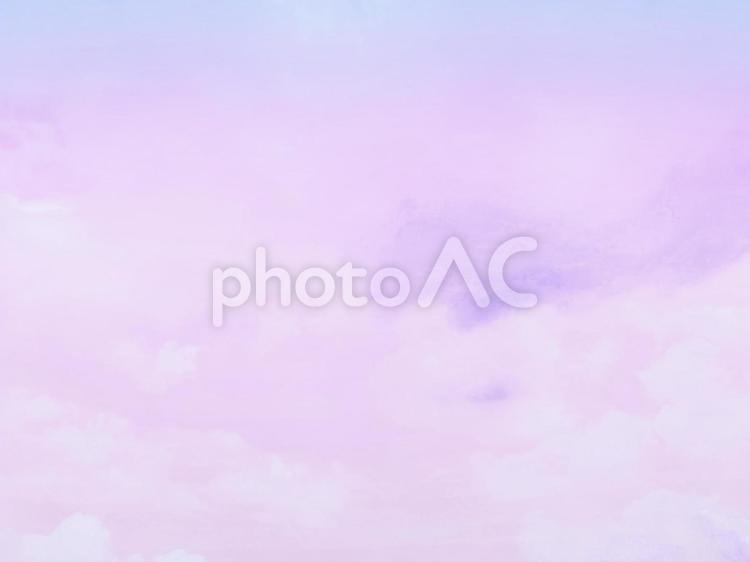 雲　空　ふわふわ　もくもく　かわいい　パステルカラー　淡い　カラフル　おしゃれ　ナチュラル　シンプル 雲,かわいい,パステルカラーの写真素材