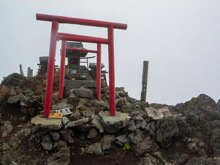 紅葉の秋田駒ケ岳(男岳山頂) 紅葉の秋田駒ケ岳(男岳山頂)の写真