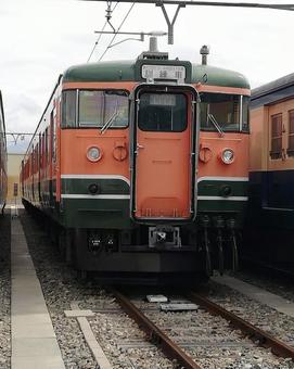 Training car, JPG