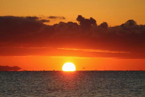 初日の出 コピースペース,元旦,初日の出の写真素材