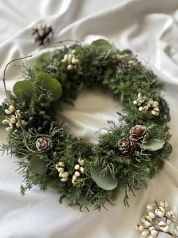 可愛らしいクリスマスリース　シンプル 12月,クリスマス,サンタの写真素材