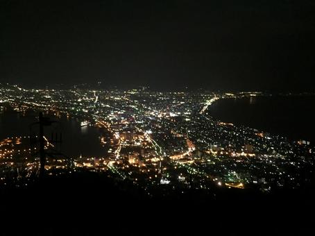 100万ドルの夜景(函館山) 100万ドルの夜景(函館山) 函館山,100万ドルの夜景,夜景の写真素材