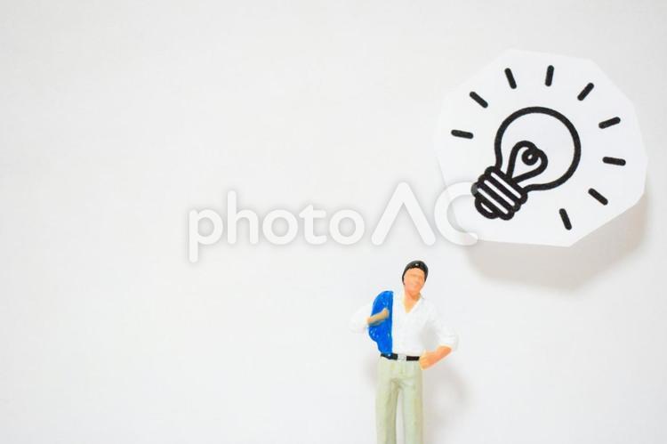 ひらめき　思いつくイメージ⑤ 電球,ひらめき,アイデアの写真素材