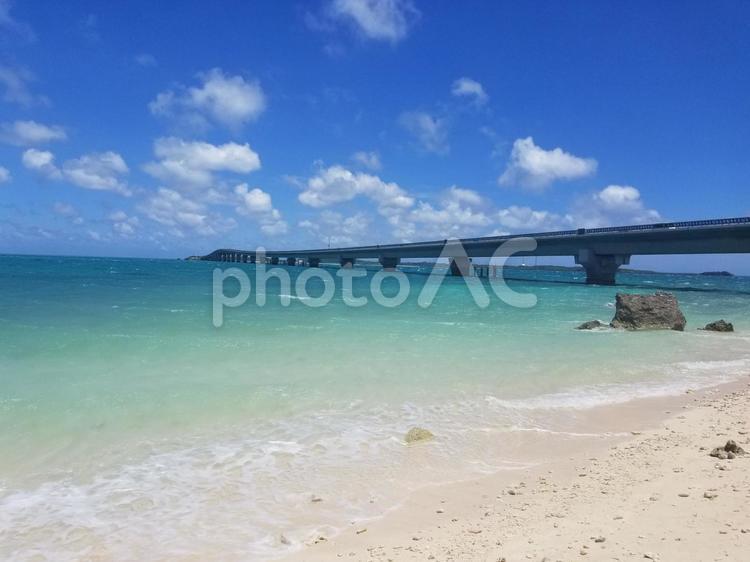沖縄　宮古島　池間大橋 池間大橋,宮古島,橋の写真素材