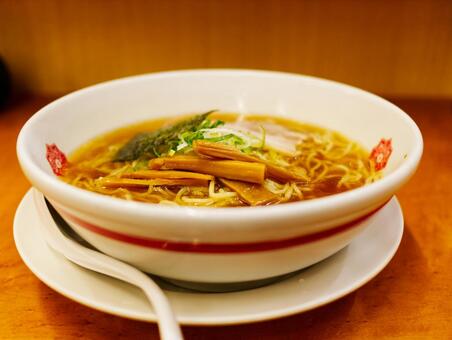 醤油ラーメン ラーメン,醤油ラーメン,麺の写真素材