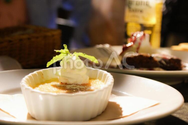 クリームブリュレのイメージ（3時のおやつ） クリームブリュレ,スイーツ,甘味の写真素材