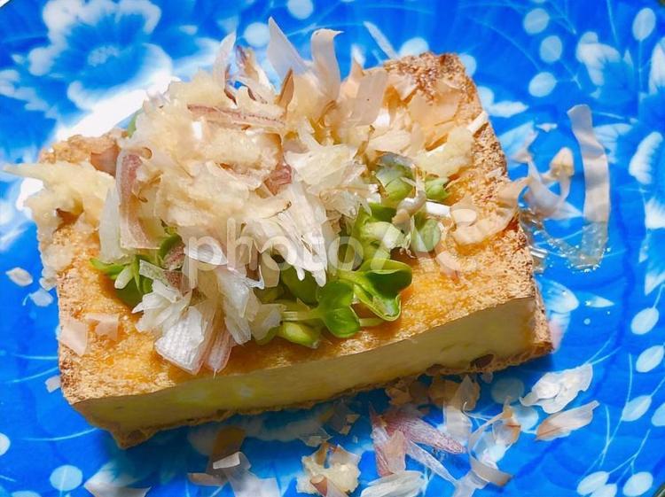 厚揚げ焼き 厚揚げ,豆腐,小鉢の写真素材