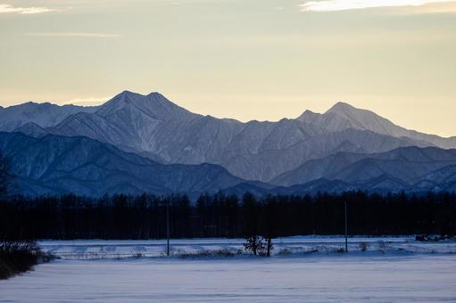 Photo, snow mountain, hidaka mountains, mountain shadow, 