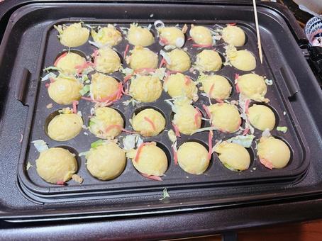 たこ焼き たこ焼き ホットプレート,たこ焼き,生地の写真素材