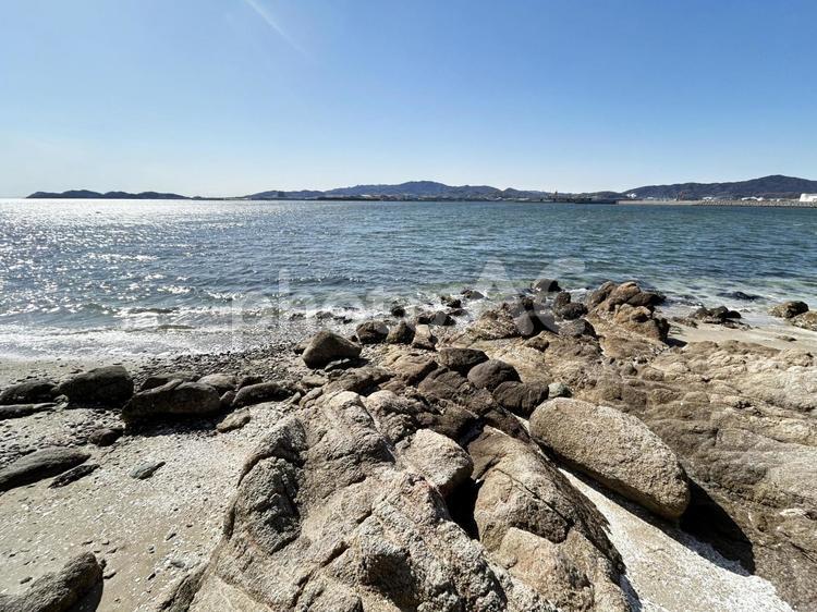 晴れた日の岩場の海岸 海岸,波,海の写真素材