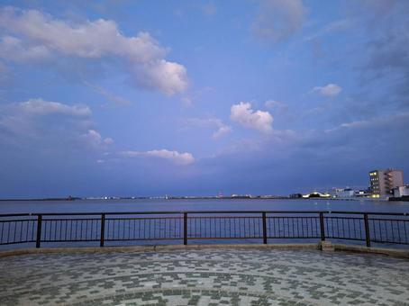 Seaside fence and night sky, JPG Seaside fence and night sky, JPG