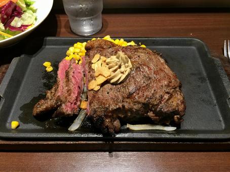 450gレア1ポンドステーキ（サーロイン ワンポンド,1ポンド,ステーキの写真素材