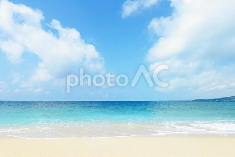 沖縄の美しい海 沖縄,海,波の写真素材