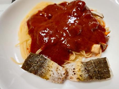 パスタとマゴチソテー 魚,フラットフィッシュ,こちの写真素材