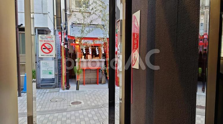 銀座八丁神社宝童稲荷神社 銀座八丁神社,宝童稲荷神社,神社の写真素材