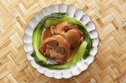 てびち(沖縄料理) てびち(沖縄料理) てびち,豚足,煮込み料理の写真素材