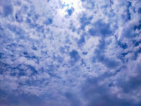 太陽 空 雲 太陽 空 雲の写真