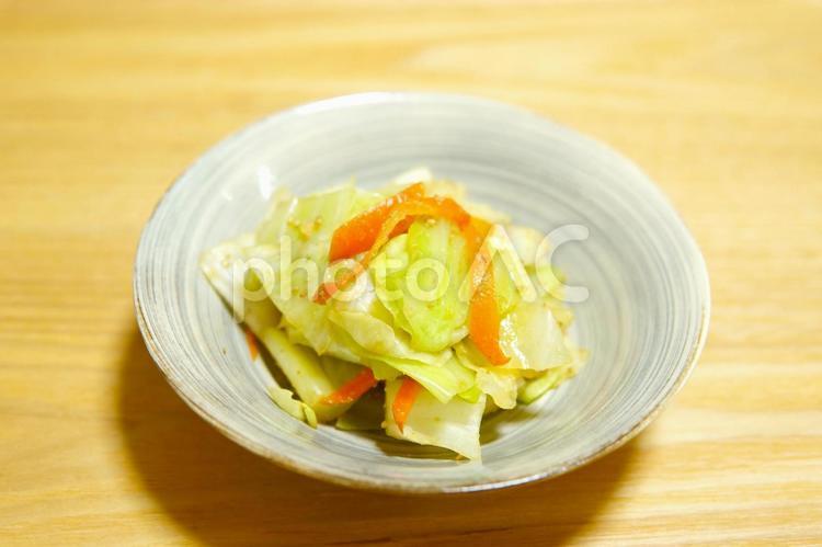 キャベツと人参のごま和え キャベツ,人参,副菜の写真素材