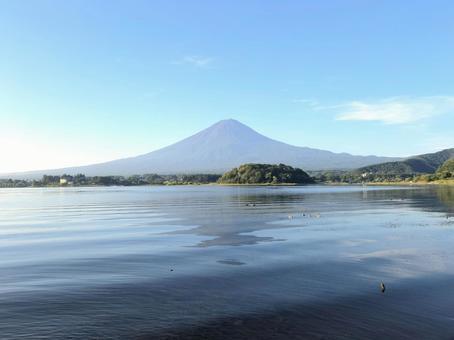 富士山と河口湖 富士山と河口湖 富士山,河口湖,富士五湖の写真素材