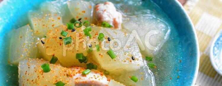 冬瓜と鶏肉のスープ煮 冬瓜,トウガン,おかずの写真素材