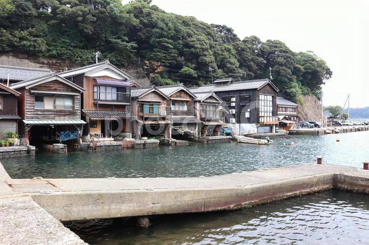 伊根の舟屋（京都） 舟屋,海,凪の写真素材