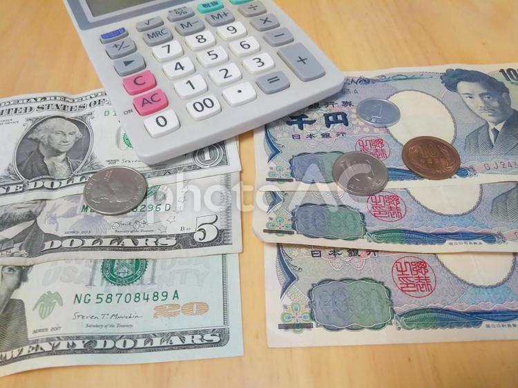 ドルと円の計算 為替,両替,為替相場の写真素材