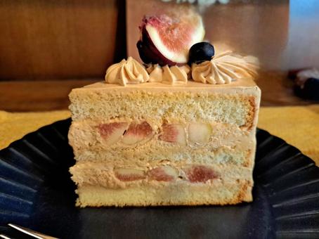 秋のおとずれ感じる無花果紅茶ケーキ 秋のおとずれ感じる無花果紅茶ケーキ カフェ,ケーキ,スイーツの写真素材