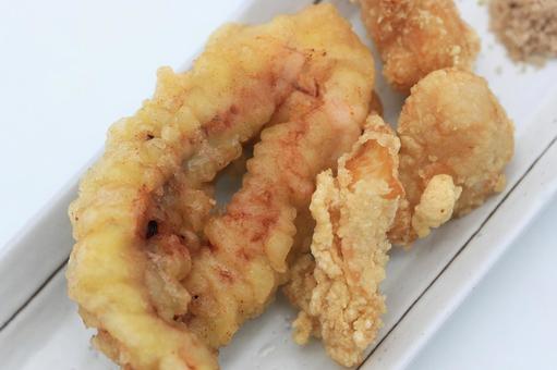 いか下足天ぷら&鶏唐揚げ いか下足天ぷら&鶏唐揚げ いか下足,天ぷら,いか下足天ぷらの写真素材