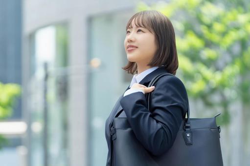 就活生・新入社員の若い女性 女性,就活,就職の写真素材