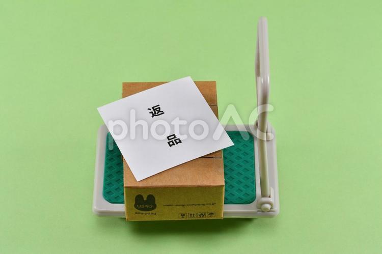 返品のイメージ 返品,買い物,ネット通販の写真素材