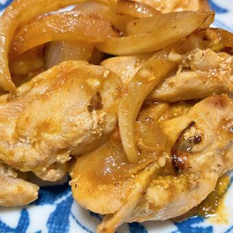 鶏肉のカレー粉炒め 鶏肉,炒め物,カレー味の写真素材