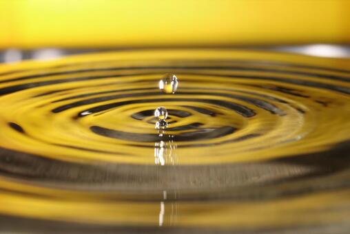 水滴 水滴,水,水玉の写真素材