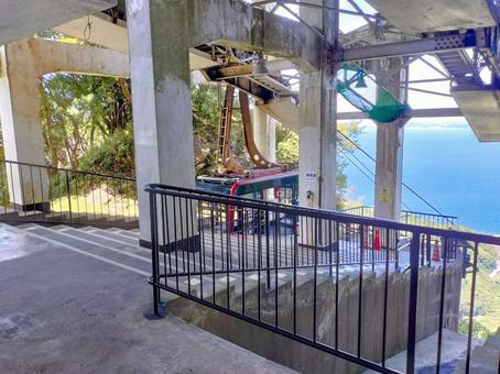 鋸山ロープウェー 鋸山山頂駅のホーム 鋸山ロープウェー 鋸山山頂駅のホーム 鋸山ロープウェー,山頂駅,ホームの写真素材