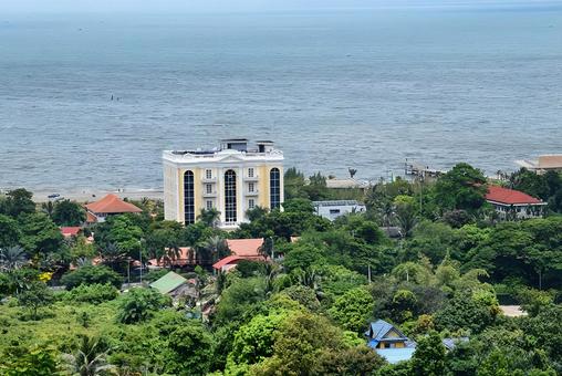ケップ市の丘から見える海と街 ケップ市の丘から見える海と街 海,海辺,自然の写真素材
