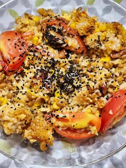 トマトと納豆の炒飯 トマトと納豆の炒飯の写真