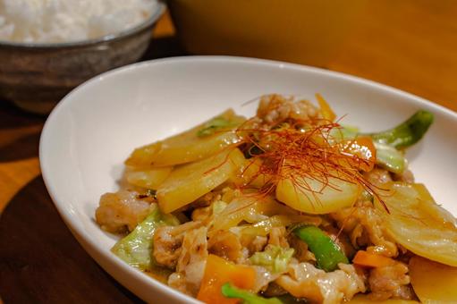 豚肉と野菜炒めの晩御飯 豚肉と野菜炒めの晩御飯 晩御飯,夕食,夜ごはんの写真素材