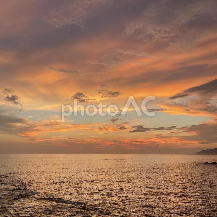 懐かしい記憶 空,夕日,夕陽の写真素材