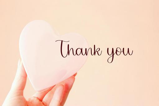 Thank you（ありがとう） ハート,女性の手,やさしさの写真素材
