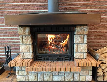 薪ストーブ（暖炉）のイメージ 薪ストーブ,薪,燃えるの写真素材