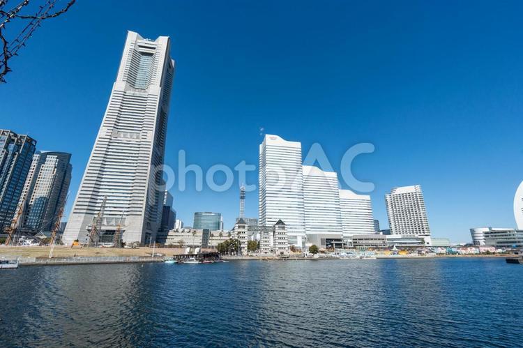 快晴のデート日和のみなとみらい散歩 レジャー,みなとみらい,デートスポットの写真素材
