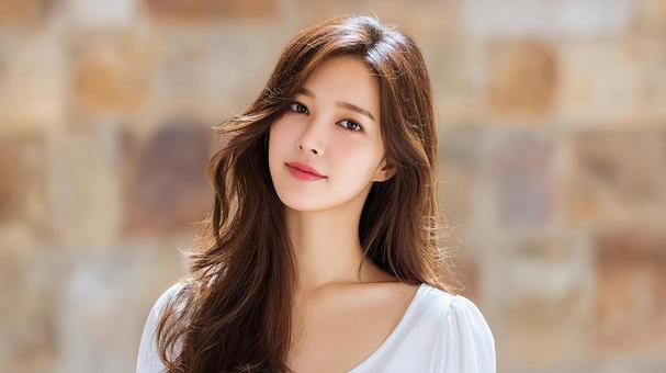 透明感あふれる女性のクローズアップの写真