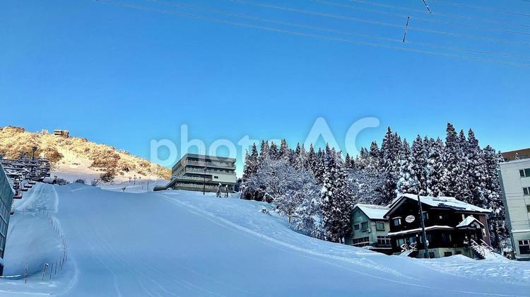 石打丸山スキー場ハツカ石口のリフト乗り場 スロープ,ゲレンデ,スキー場の写真素材
