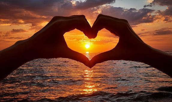 海辺での愛と感謝の表現 海辺での愛と感謝の表現の写真