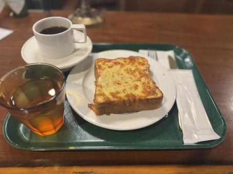ハムチーズ ハムチーズ ハムチーズ,コーヒー,水の写真素材