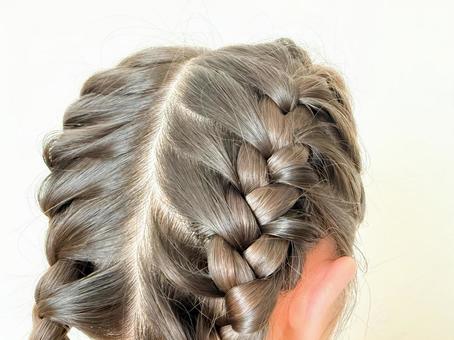 編み込み 編み込み,ヘアスタイル,髪型の写真素材