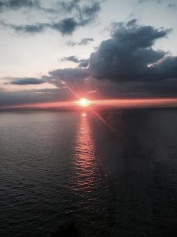 初日の出と太平洋 初日の出と太平洋の写真